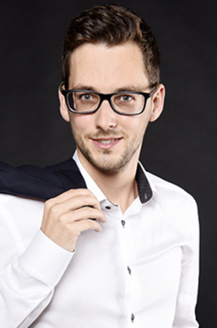 Fotograf-Basel-Businfss-Portrait-Mitarbeiterportrait-Baselland_14.jpg